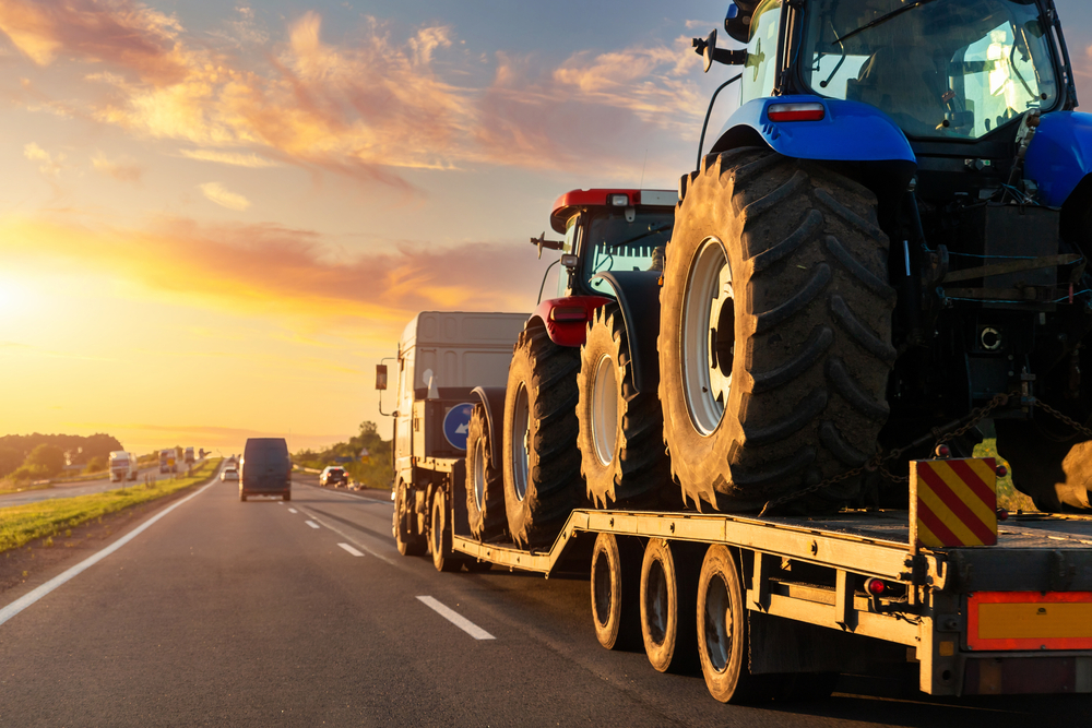 Pov,heavy,industrial,truck,semi,trailer,flatbed,platform,transport,two